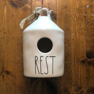NWT Rae Dunn Rest Birdhouse
